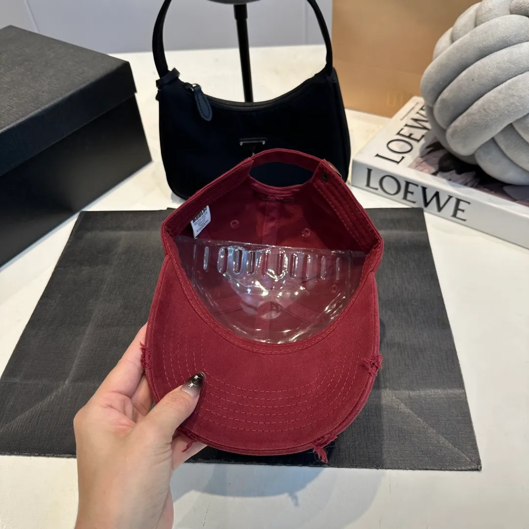 P50 Chrome Hearts 💓Early spring Korean style fashion retro distressed hole hat worn design versatile baseball cap peaked cap